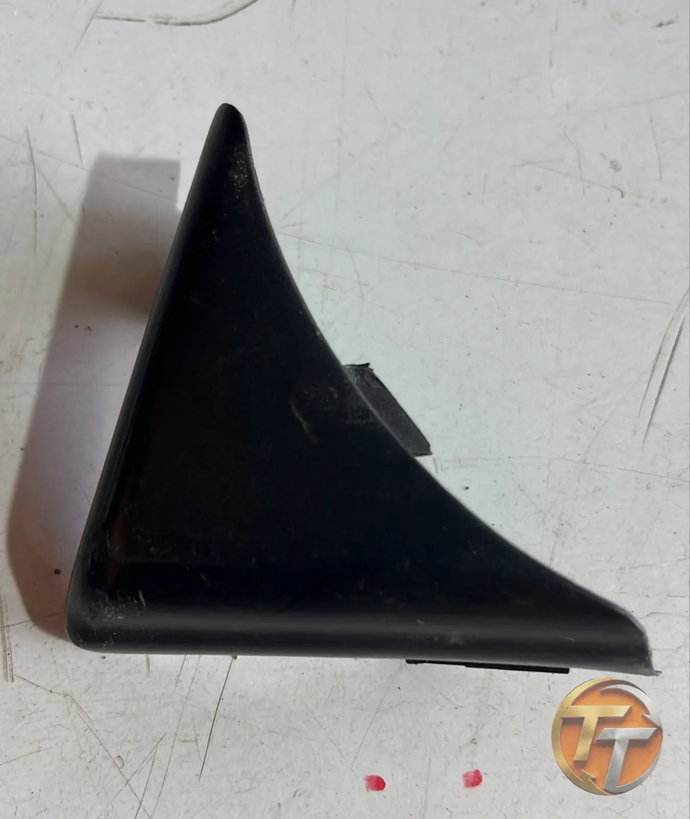 G088121B, Renault Megane 2 (MK2, 5 kapılı) modeli için sol ön kapı iç köşe trim parçası