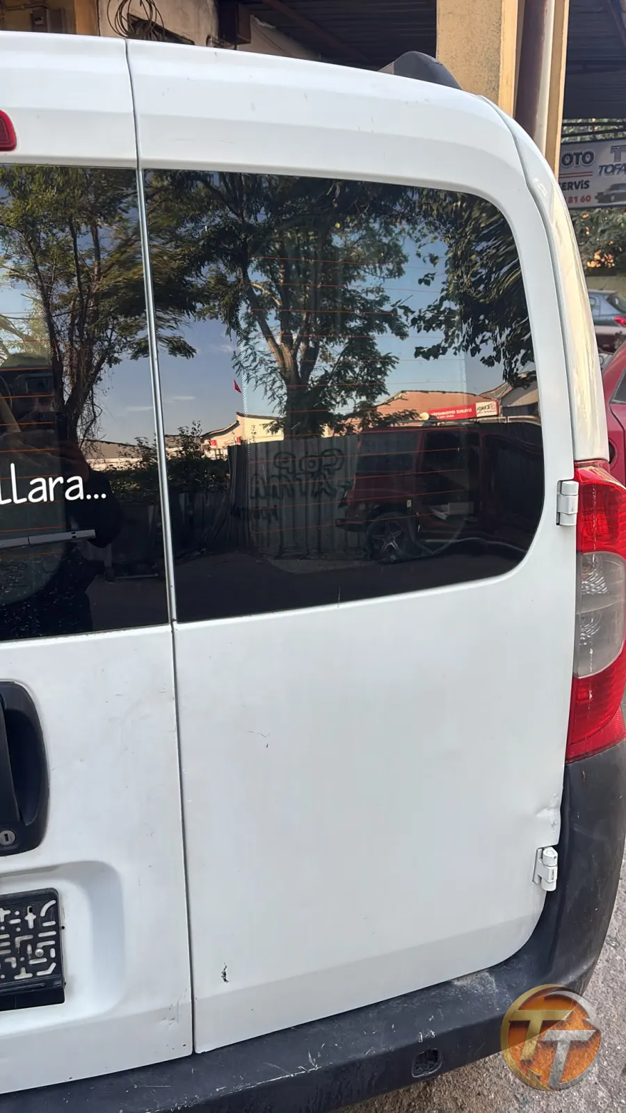 fiat fiorino sağ bagaj kapağı hatasız orjınal