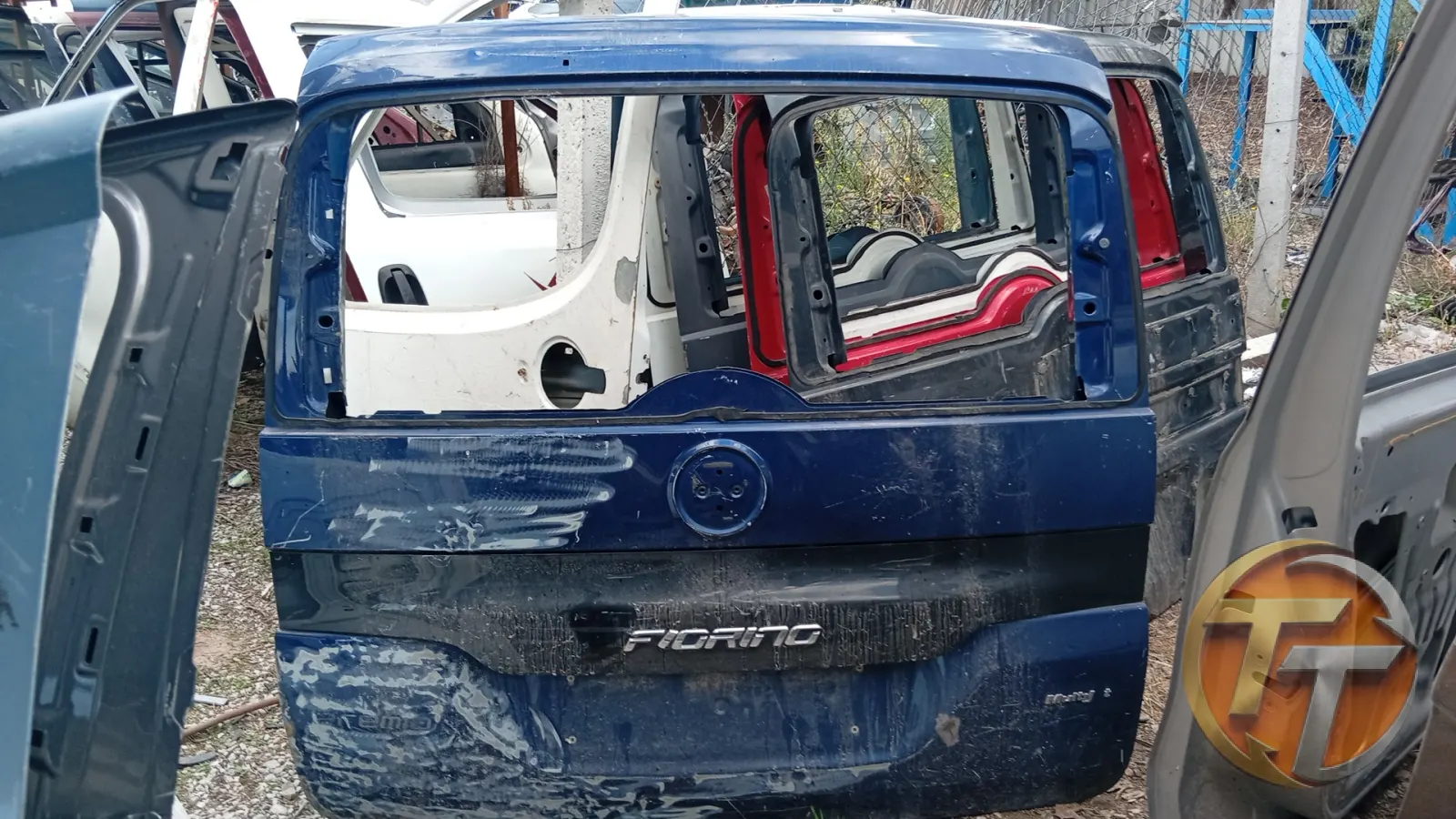 2020 Fiat Fiorino arka bagaj kapağı