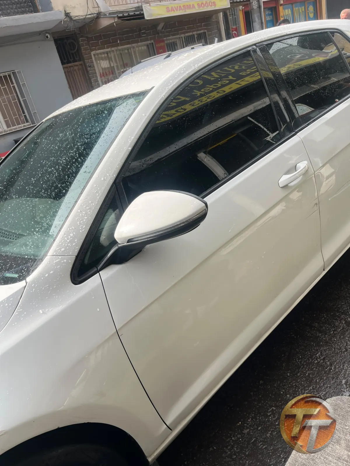 Volkswagen golf sol ön çamurluk
