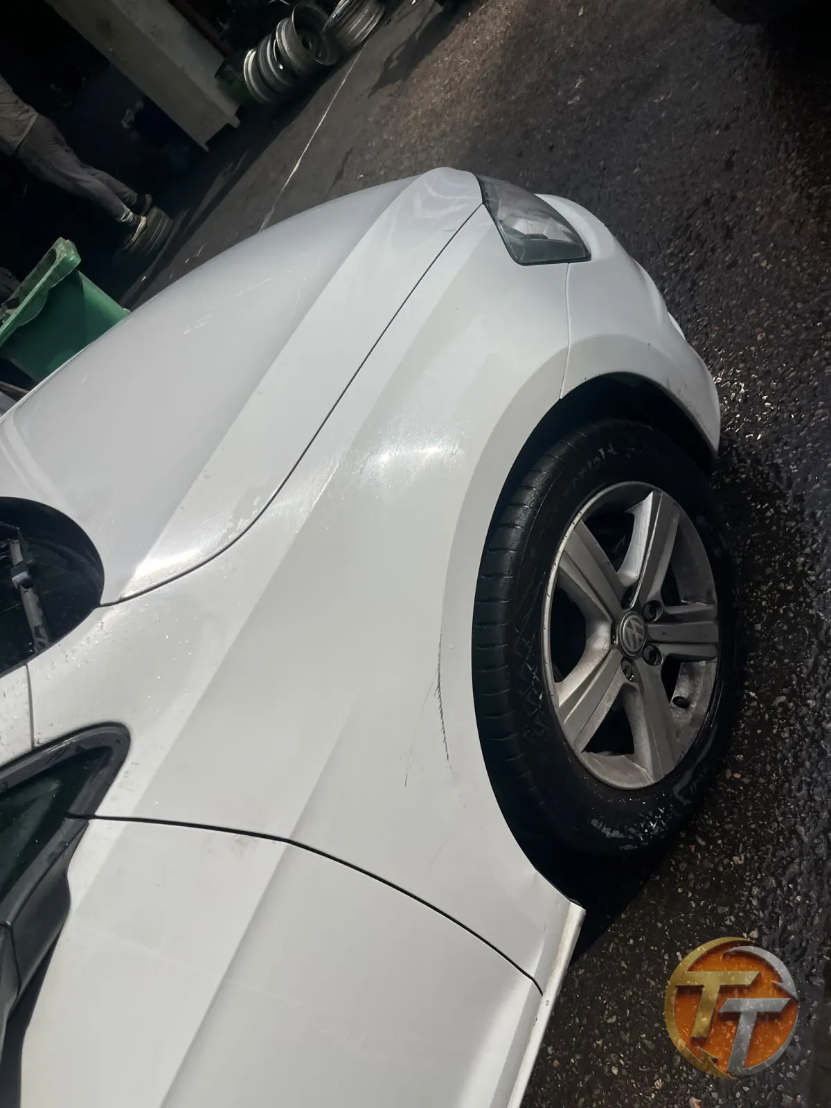 Volkswagen golf sağ ön çamurluk hatasız