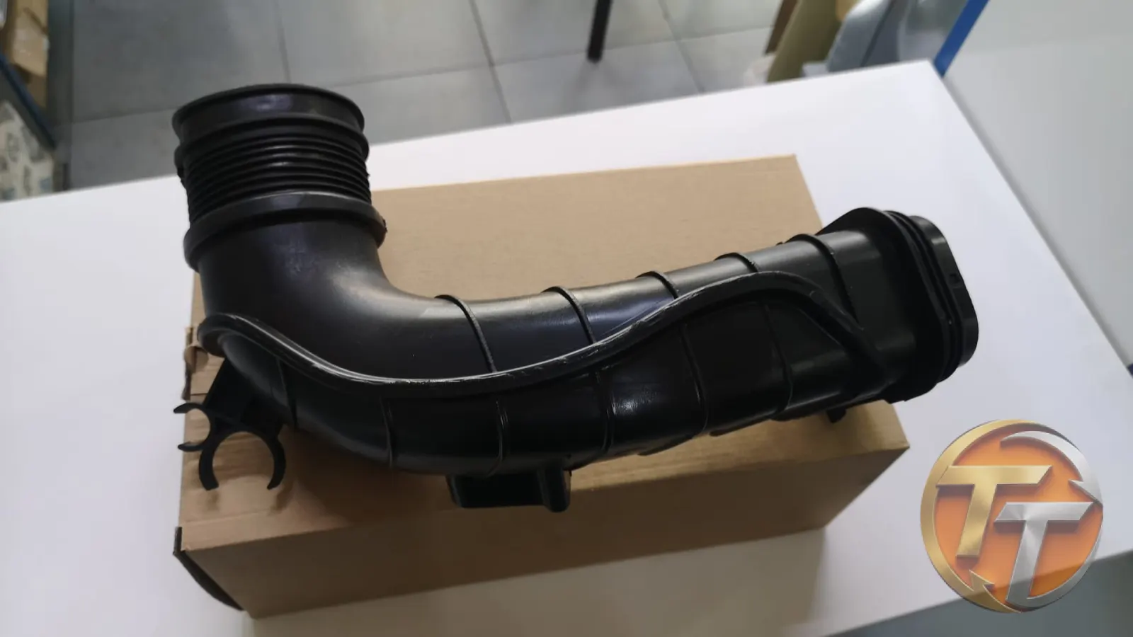 BMW f10 hava filitre borusu