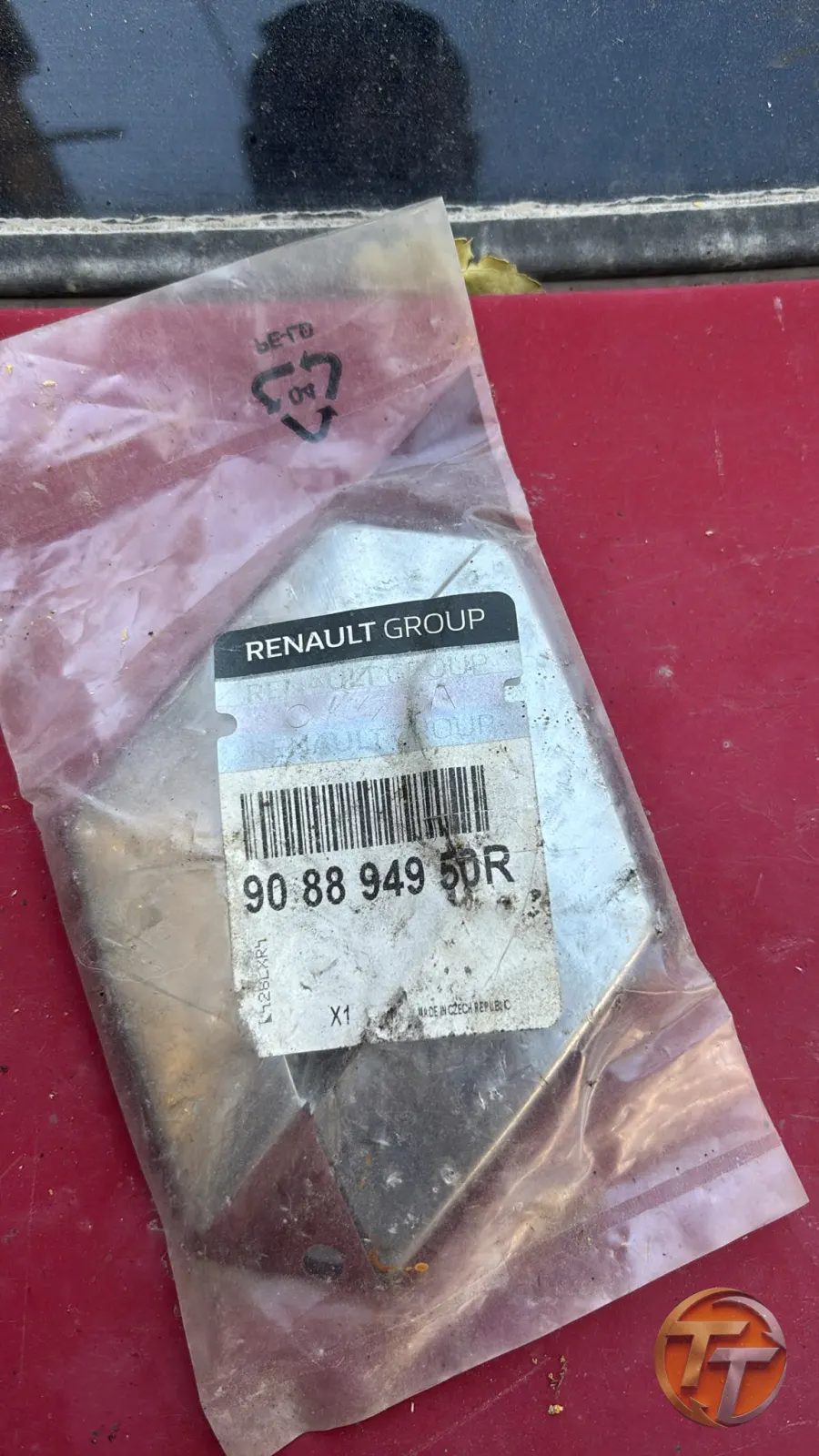 renault clıo 5 arka bagaj arması sıfır orjınal