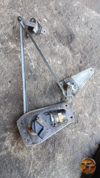 Renault Kangoo 2 ön cam silecek motoru