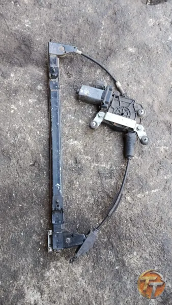 Fiat albea sağ ön albea cam kirikosu