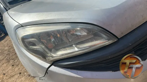 Fiat Doblo sağ ön far