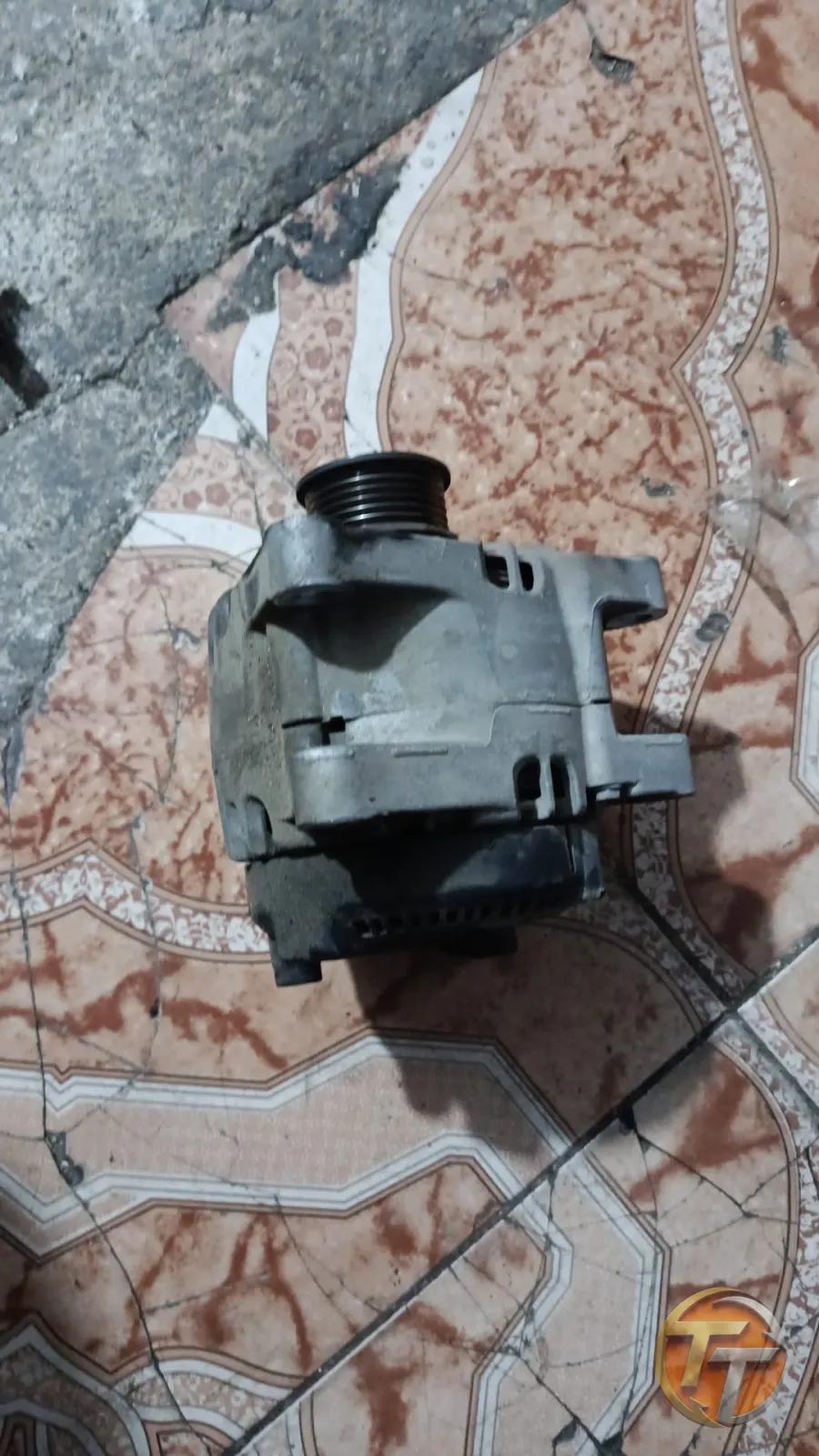 Ford courier şarj dinamosu