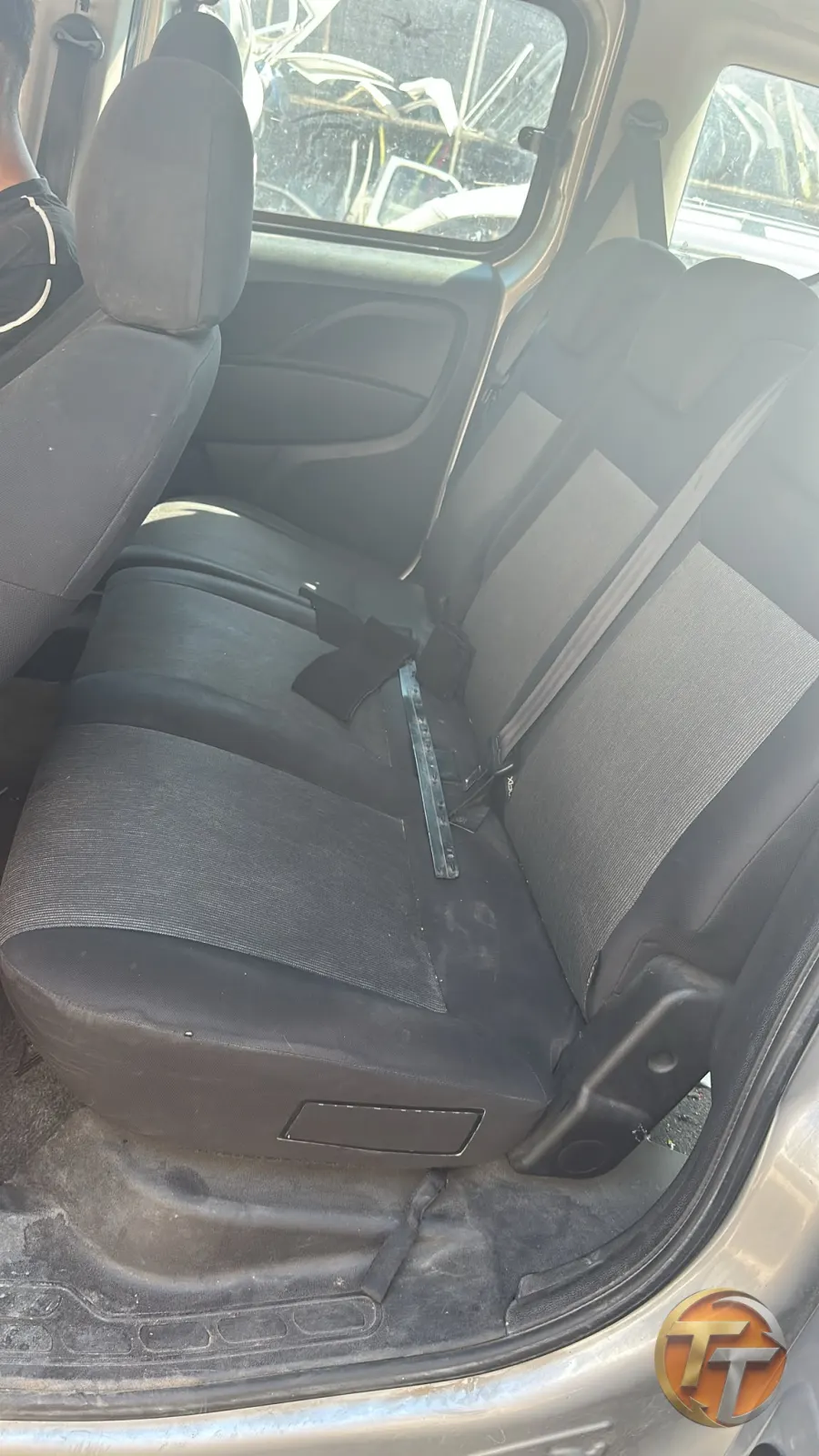 Fiat Doblo arka üçlü koltuk