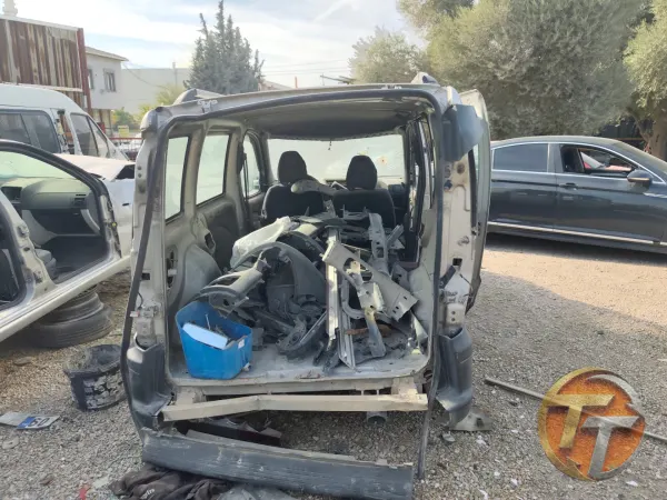 Hasarlı Arazi, SUV & Pickup