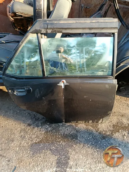 Tofaş doğan sağ arka kapı