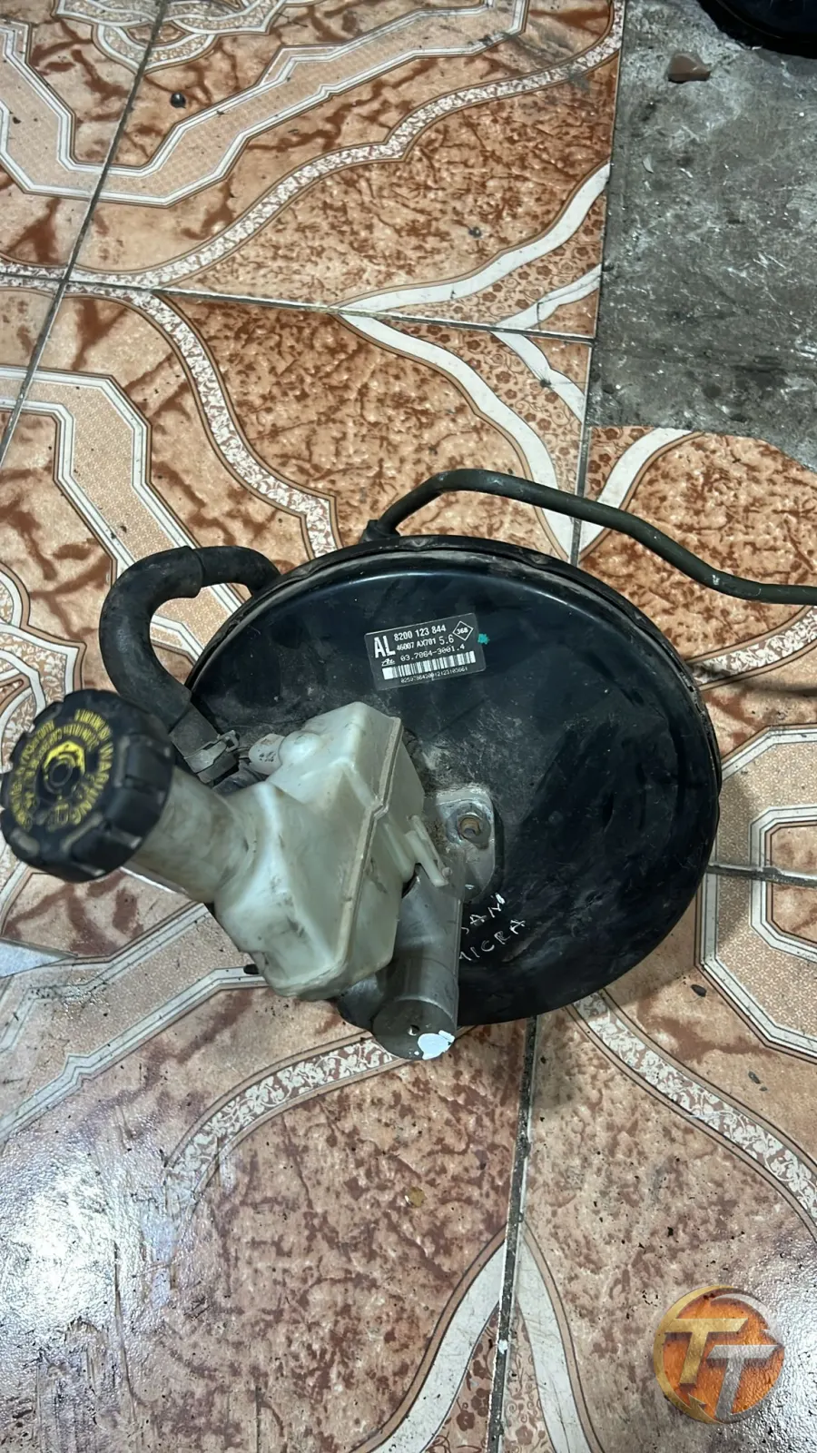 Nisaan Micra westanhouse