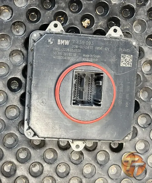 1305102304 BMW 3 serisi (F30,F32,F36) LED XENON FAR BEYNİ