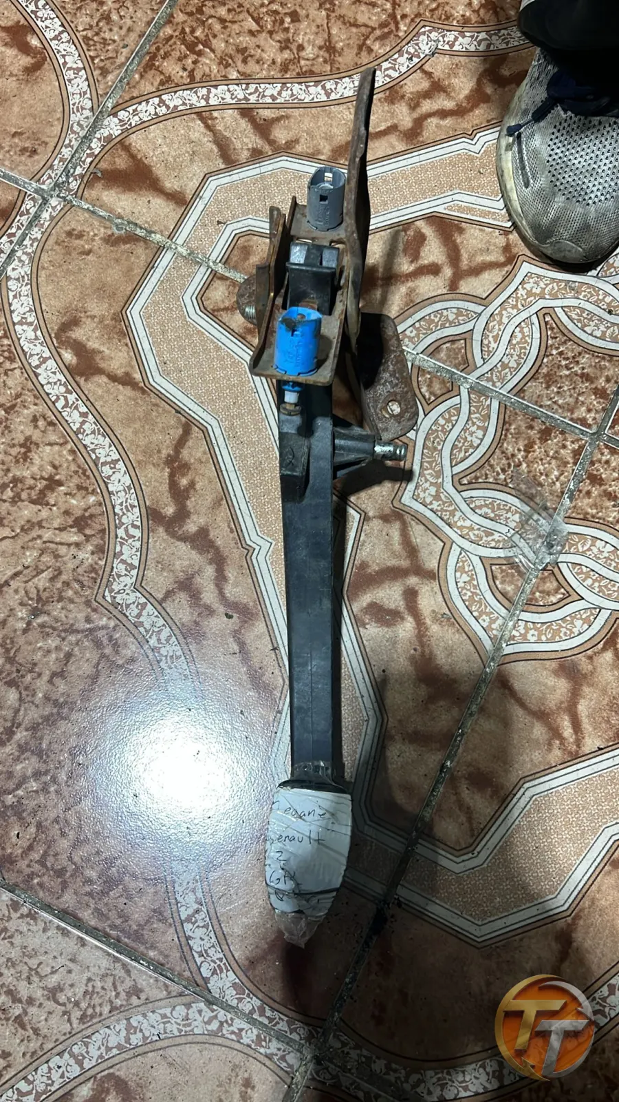 Renault megan 2 fren pedalı