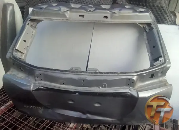 PEUGEOT 2008 ARKA BAGAJ KAPAĞI