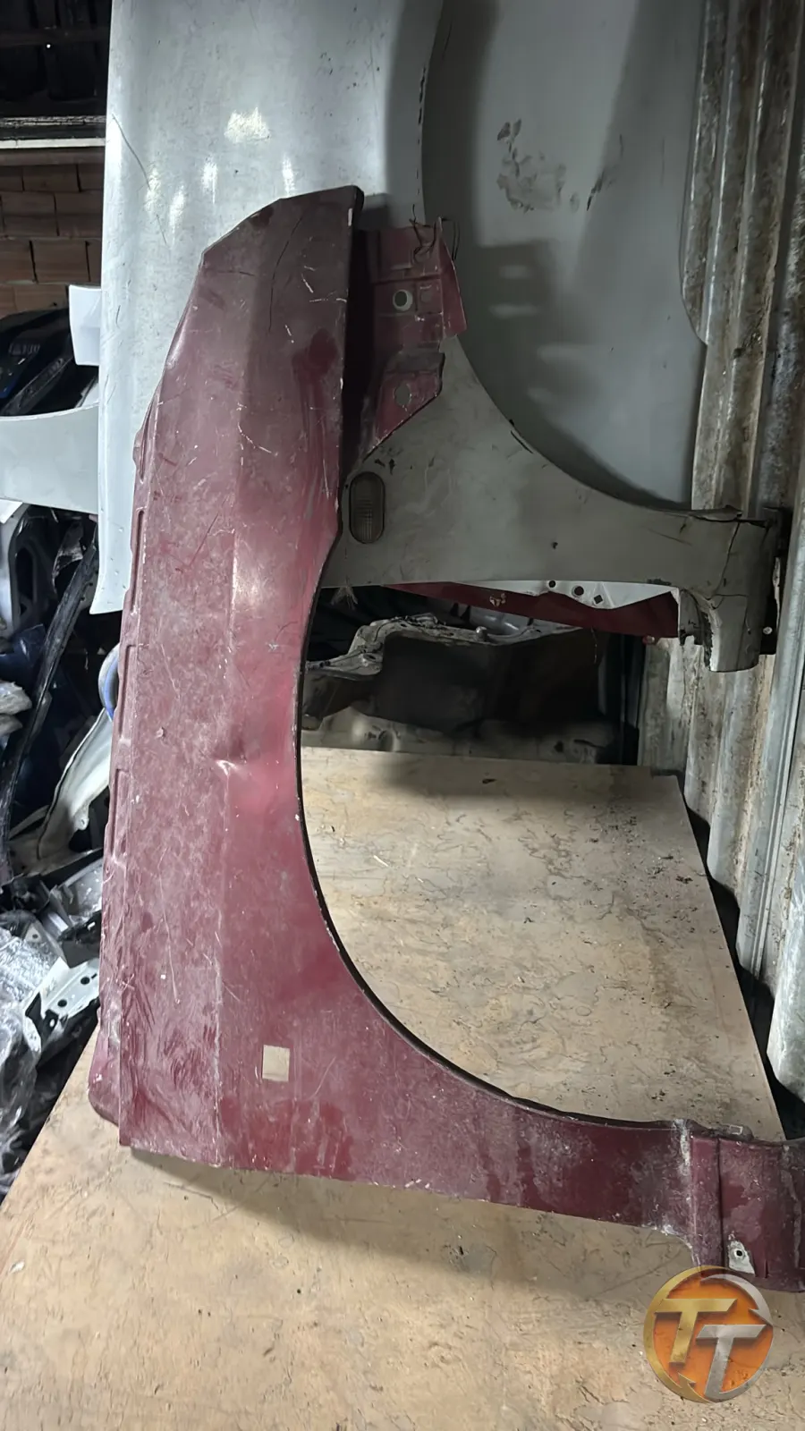 renault clıo 1 97 üzeri orjınal sağ ön çamurluk