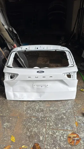 Ford Kuga 2020/25 Bagaj Kapağı