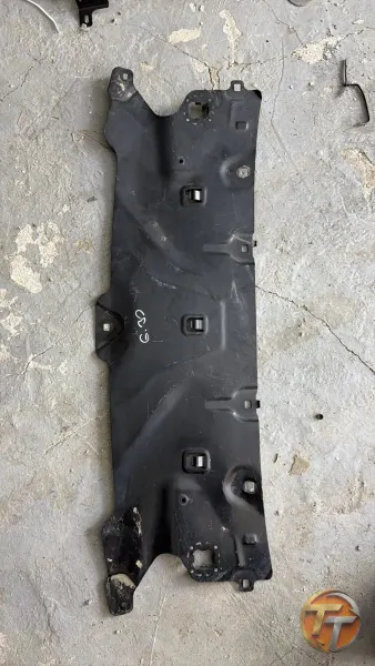 BMW g30 orta panel saçı