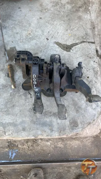 Doblo 4 gaz pedal takım