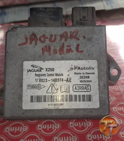 Jaguar Parça adı: Airbag / Hava Yastığı Kontrol Beyni Oem kodu: 8X23-14D374-AE Uyumlu araç modelleri: Jaguar XF: X250 [2008 – 2015]