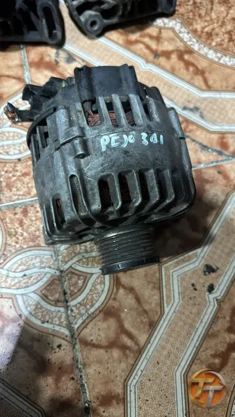 Pejo 301 şarj dinamosu