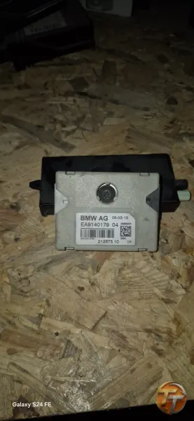 BMW Parça adı: EWS3 / FZV Immobilizer ve Uzaktan Kumanda Alıcı Beyni Oem kodu: 6135 8377654 Uyumlu araç modelleri: BMW 3 Serisi: E46 [1998 – 2005] BMW 5 Serisi: E39 [1997 – 2003] BMW 7 Serisi: E38 [1997 – 2001] BMW X Serisi: E53 (X5) [1999 – 2006], E83 (X