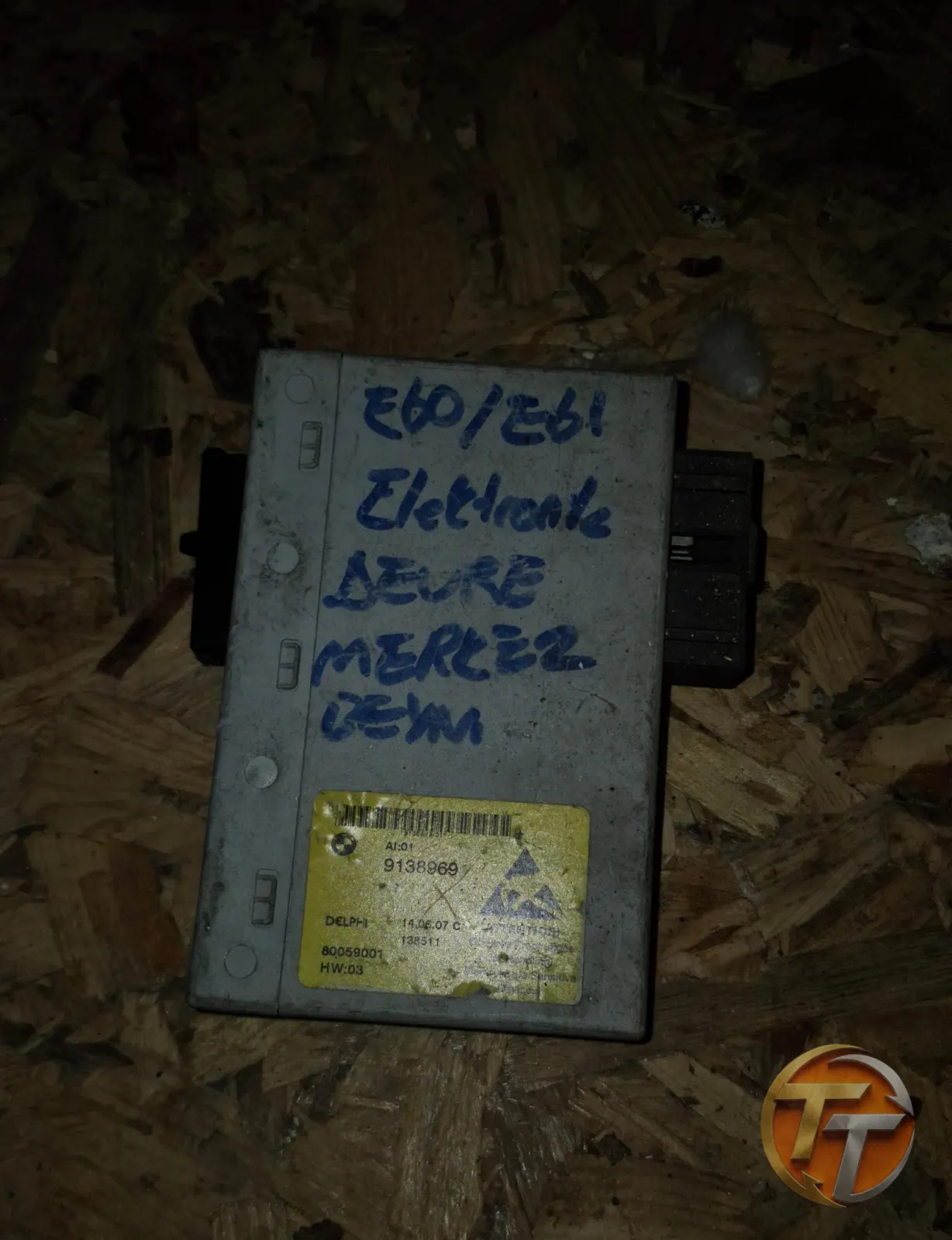 BMW Parça adı: Gövde Kontrol Modülü / KBM Oem kodu: 6135 9133969 Uyumlu araç modelleri: BMW 5 Serisi: E60 / E61 [2003 – 2010] BMW 6 Serisi: E63 / E64 [2003 – 2010]