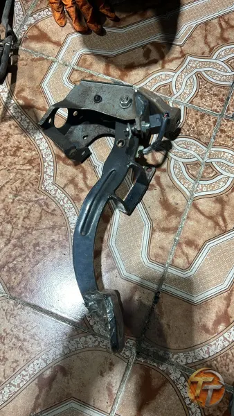 Hyundai gez fren pedalı