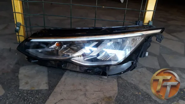 VOLKSWAGEN GOLF 8 LEDLİ SOL FAR