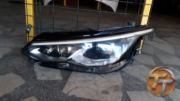 VOLKSWAGEN GOLF 8 SOL FAR