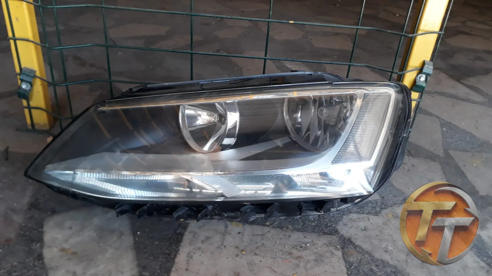 VOLKSWAGEN JETTA SOL FAR