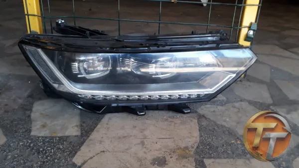 VOLKSWAGEN PASSAT B8 LEDLİ SAĞ FAR