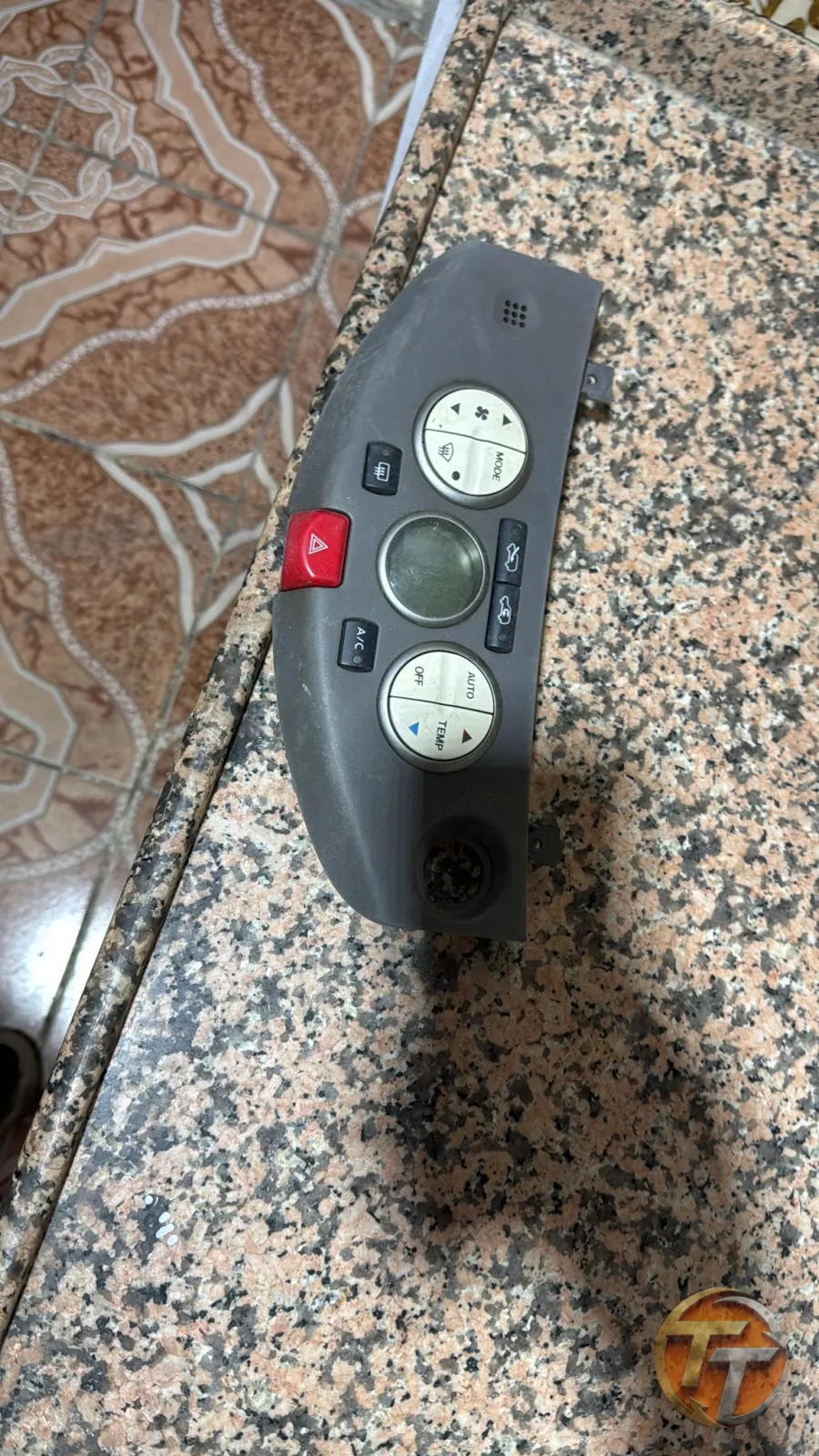 Nisan Micra klima panel düğmesi