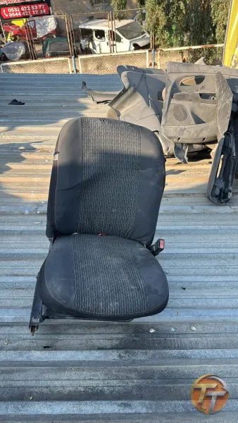 Çıkma Otomobil Koltuğu