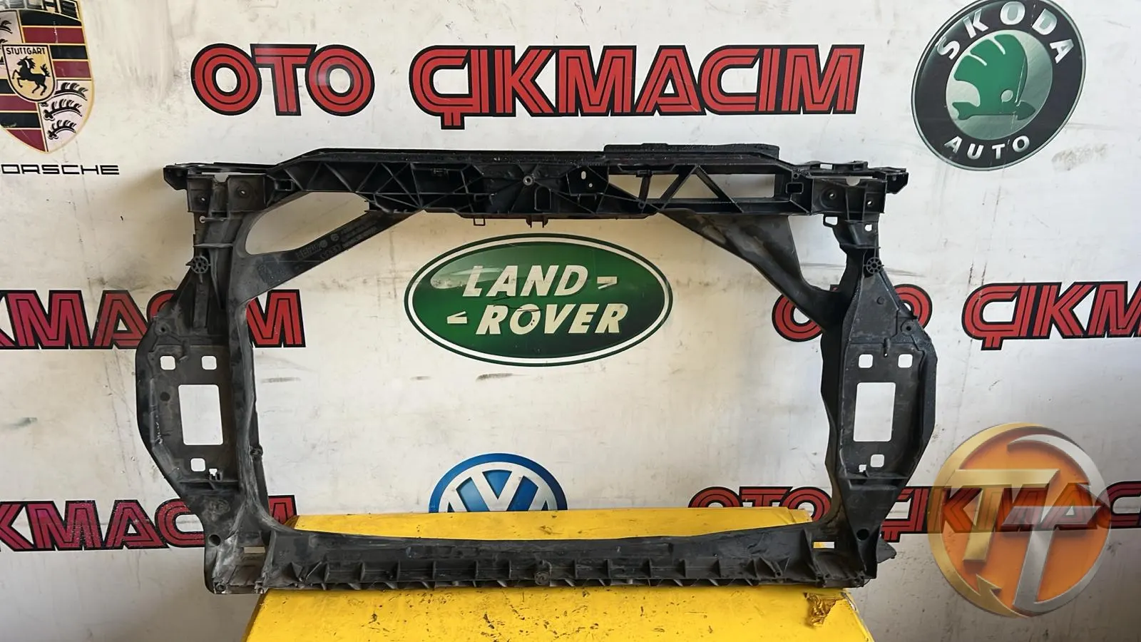 AUDİ Q3 ÖN PANEL 2011-2015 8U0805594A