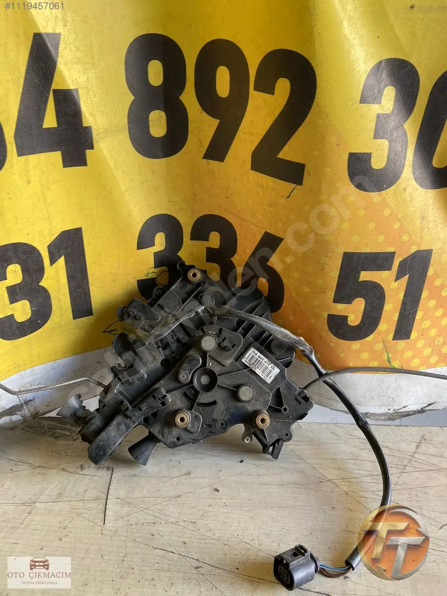 Transporter T5-T6 sürgülü kapı kilidi  7E0843654