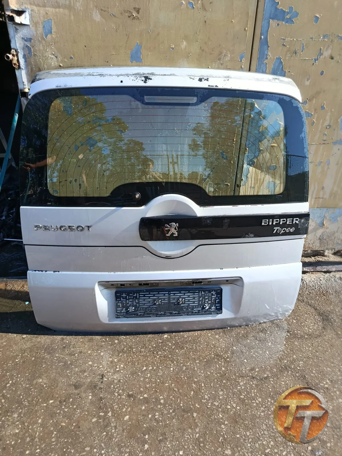 Peugeot Bipper bagaj kapağı