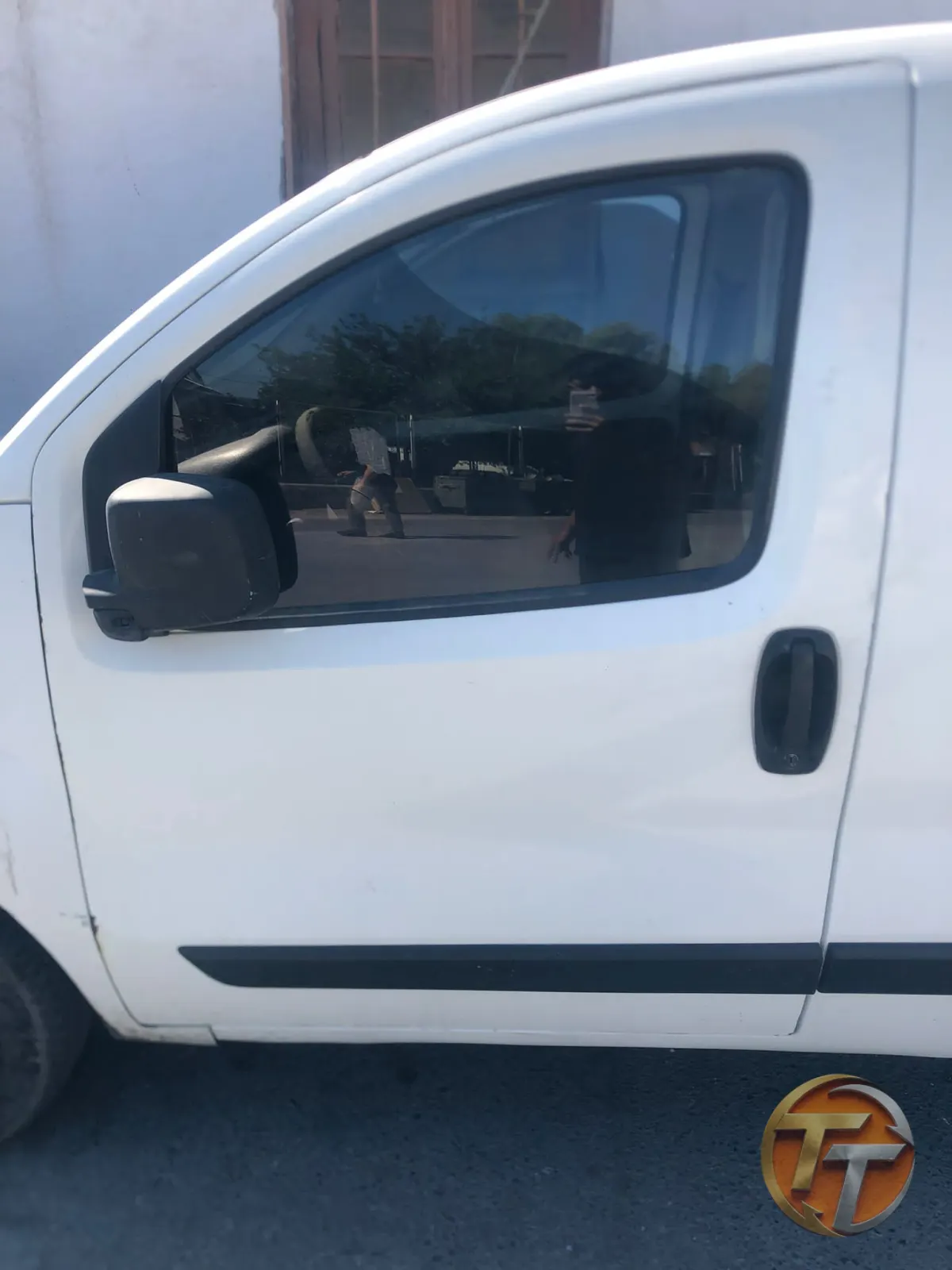 Fiat Fiorino sol ön kapı dolu hatasız