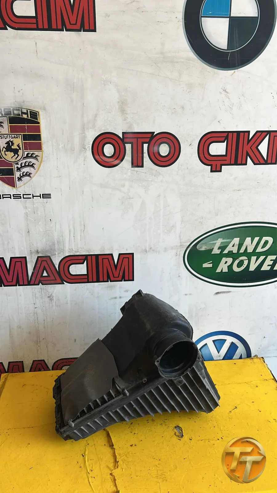 AUDİ Q7 HAVA FİLTRE KUTUSU 7L6129601R