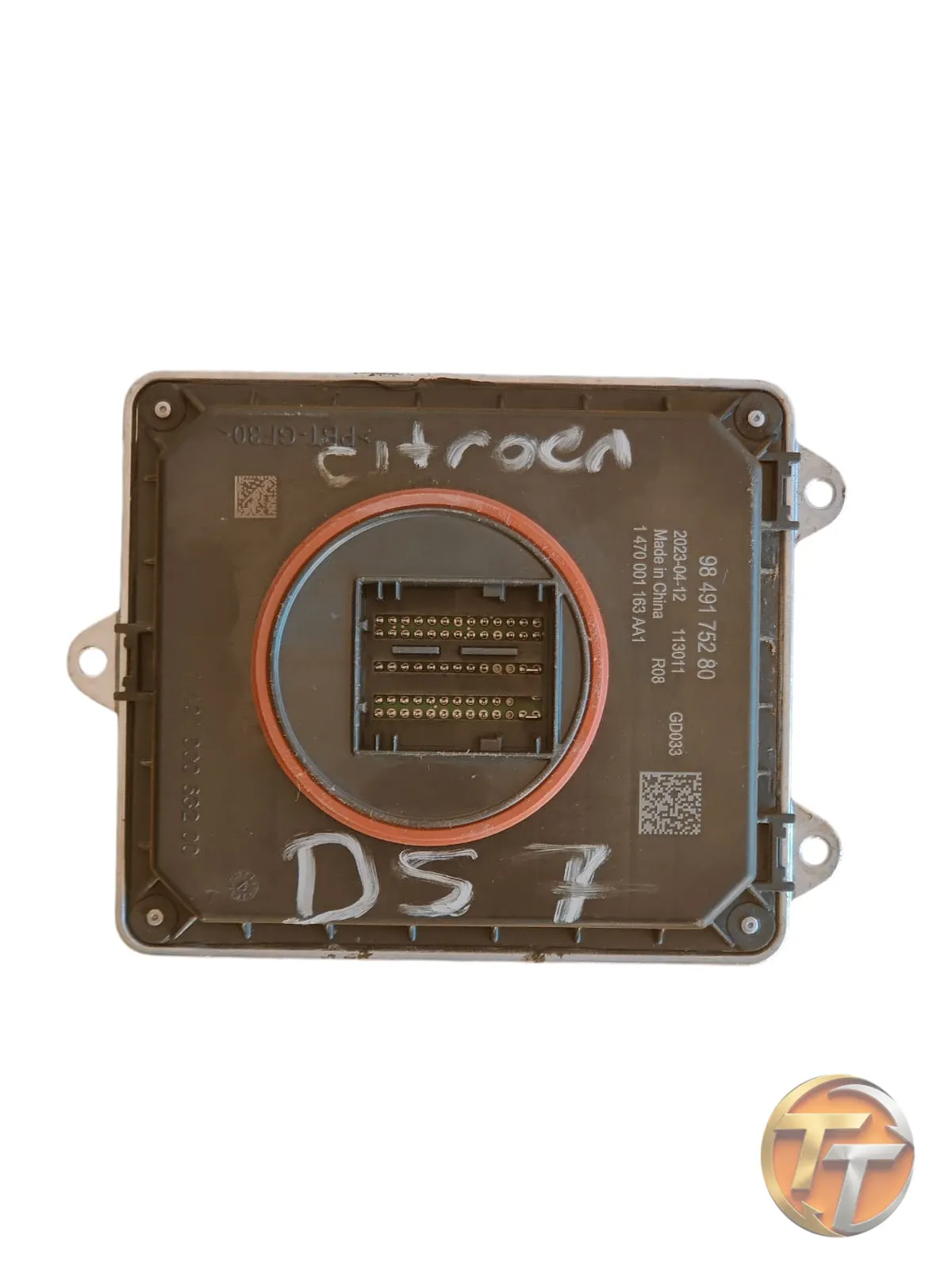 CITROEN DS7 FAR BEYNİ