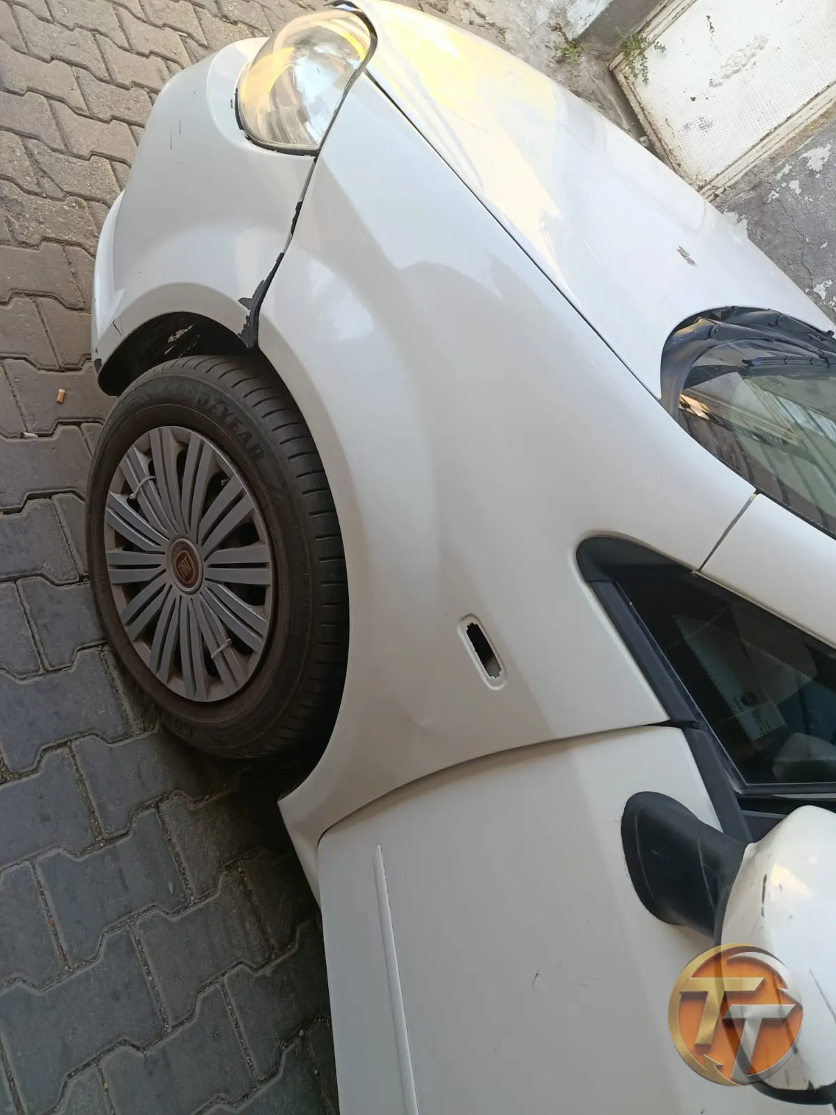 Fiat lines sol ön çamurluk