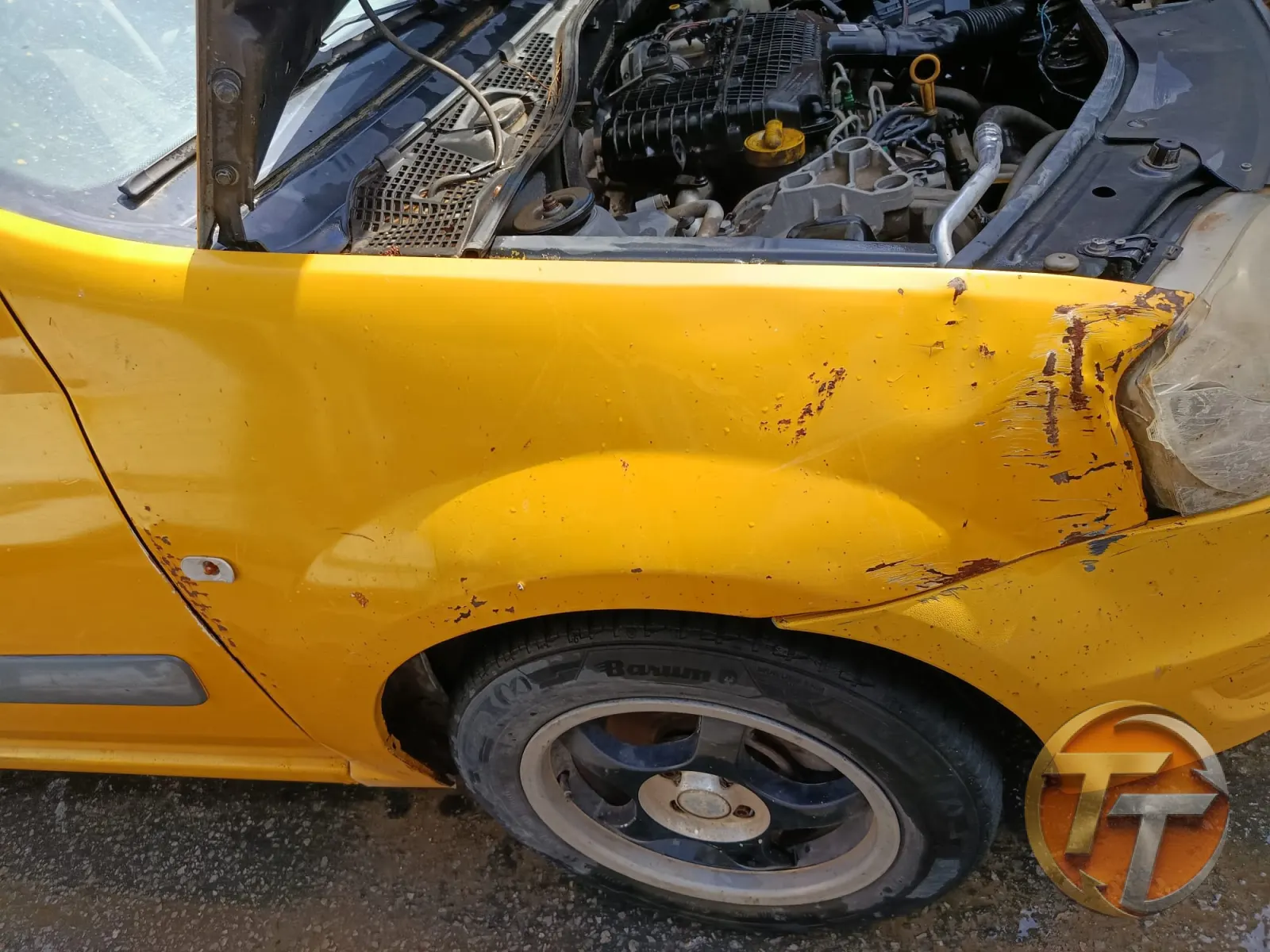 Dacia logan Sol ön çamurluk