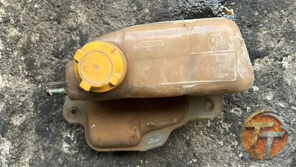 Fiat palio 1.6 benzinli yedek su deposu haznesi