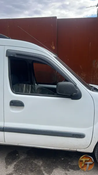 Renault Kango sağ ön kapı dolu hatasız