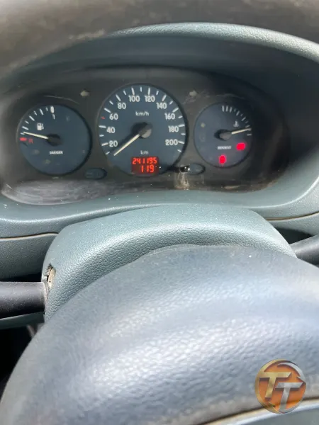 Renault Gösterge Paneli - 241195 KM
