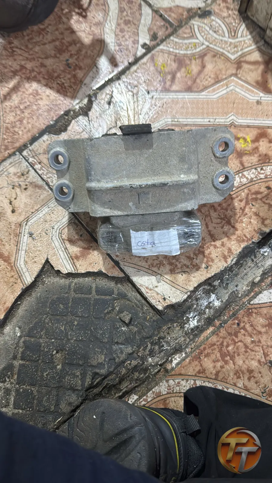 Jetta motor kulağı