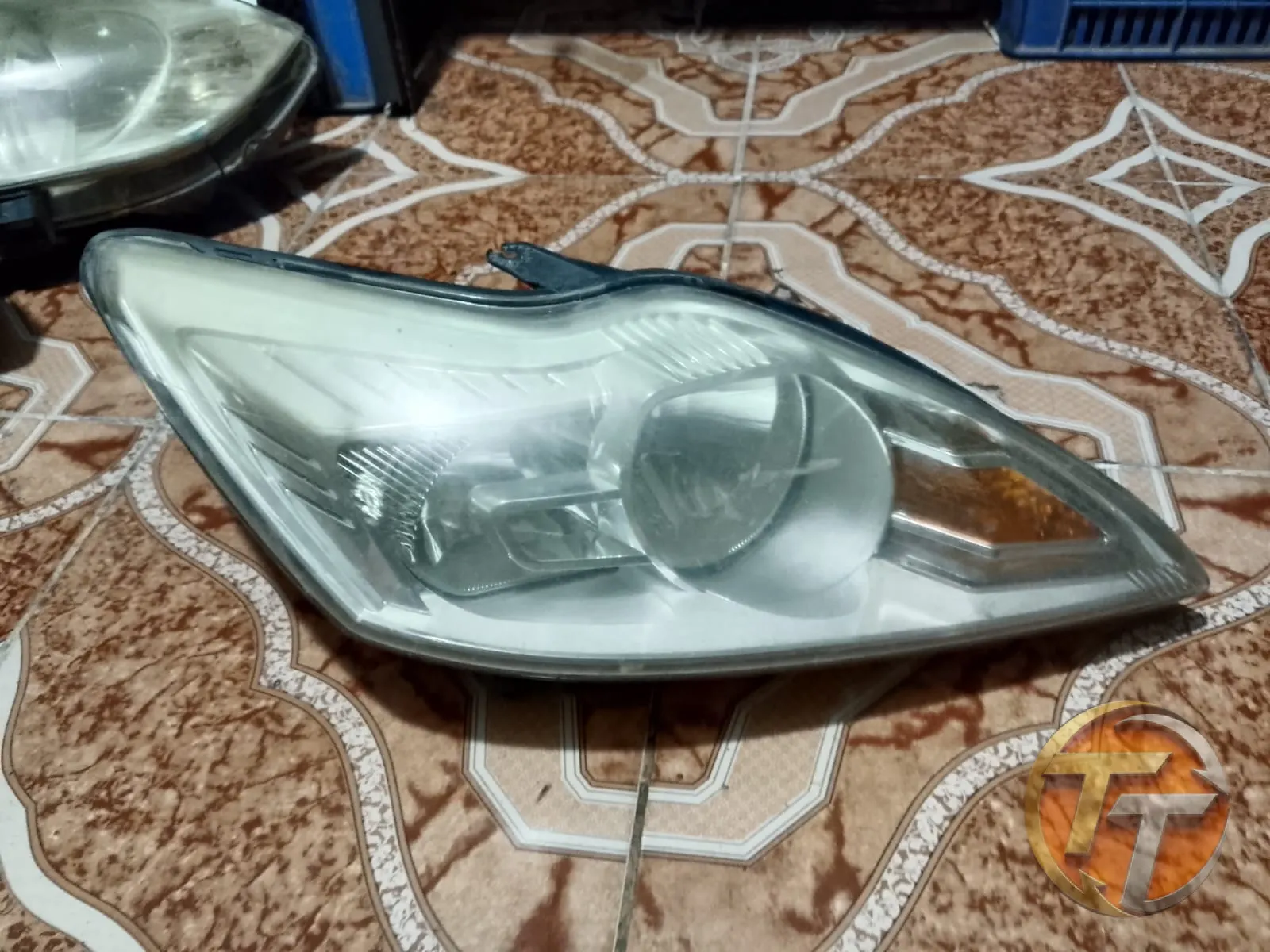 Ford fokus 2.5 sağ far