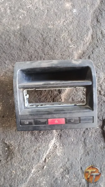 Fiat Albea. Teyip  çerçevesi.