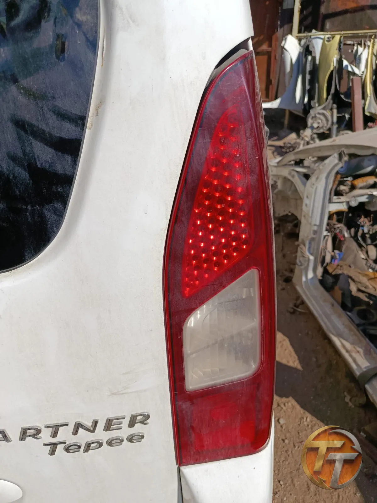 Peugeot partner tepe sağ arka stop