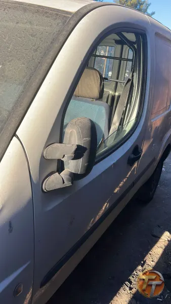 Fiat Doblo sol ön kapı