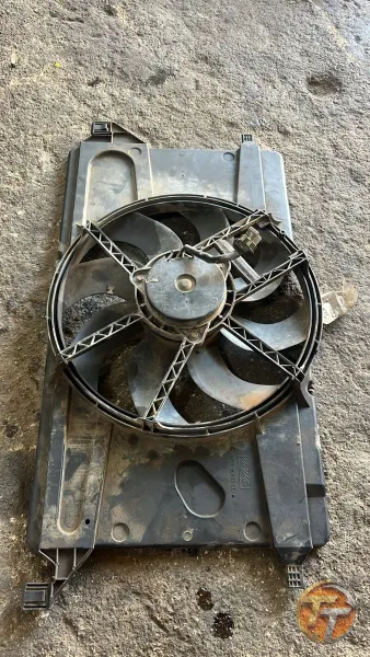 Ford Focus 2.5 fan motoru